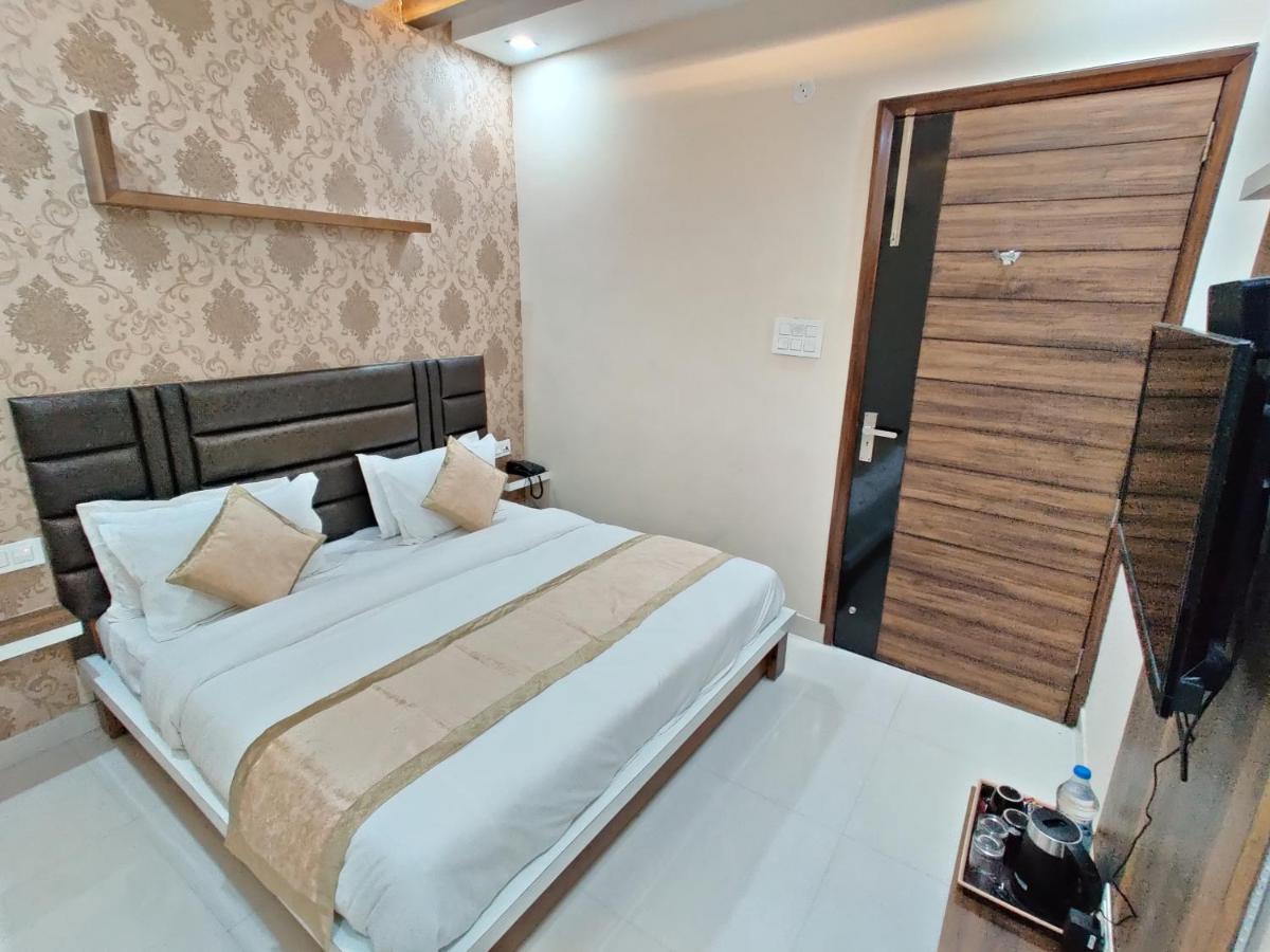 Guntas Residency Hotell Amritsar Eksteriør bilde