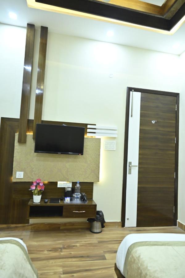 Guntas Residency Hotell Amritsar Eksteriør bilde